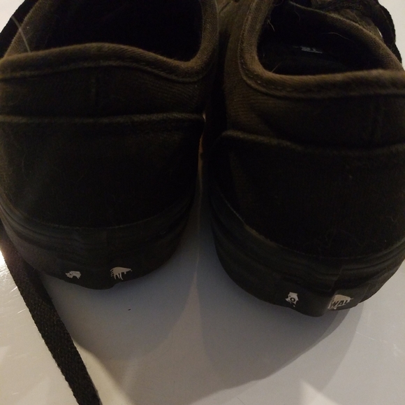 Van's size 5 youth - Picture 2 of 4